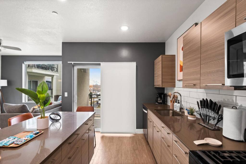 Appartamento Urban Oasis In The Center Of Slc Salt Lake City Esterno foto
